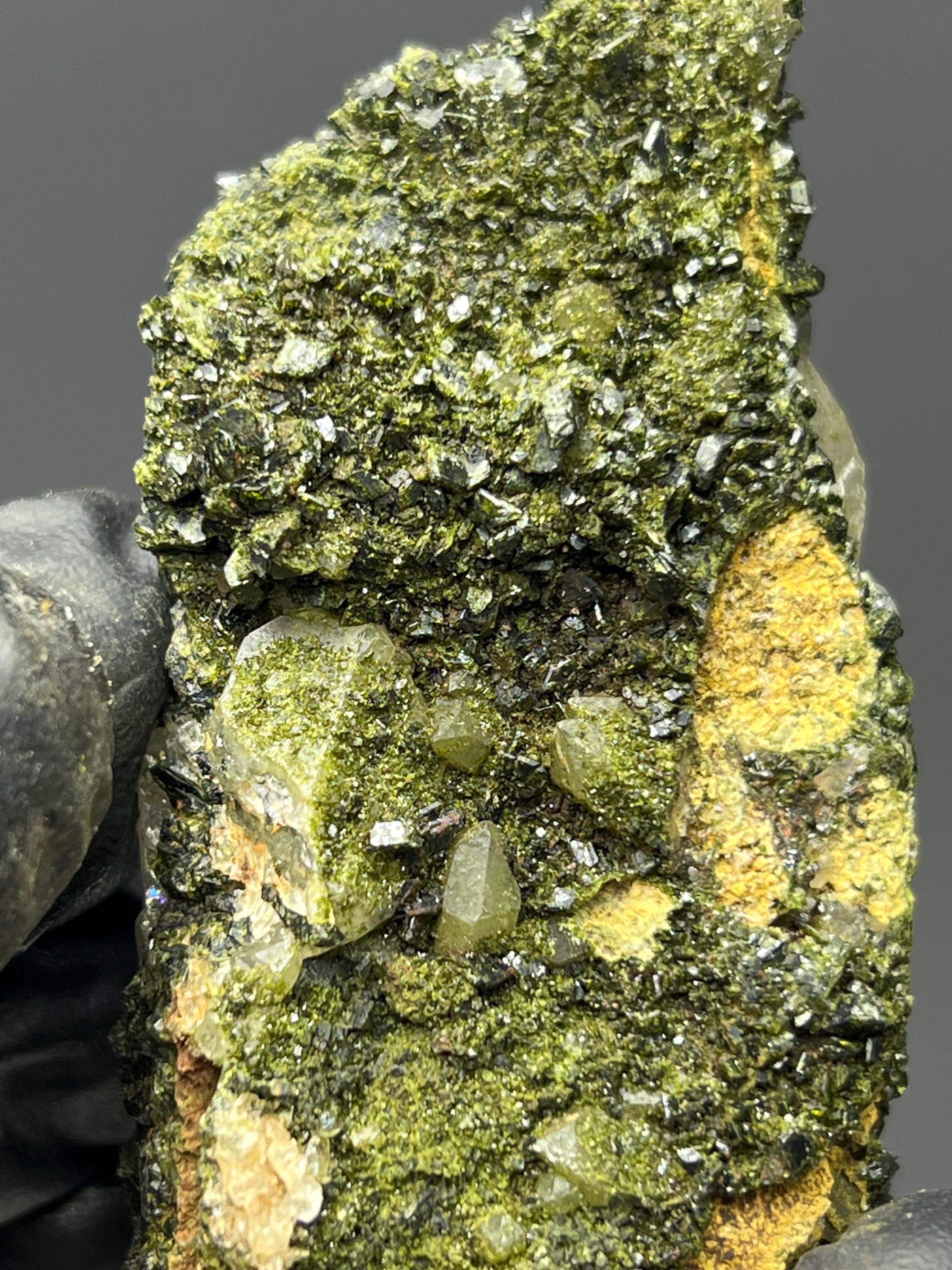Two Sided Dark Green Epidote & Chlorite Quartz - Crystal Gemstone AE 
