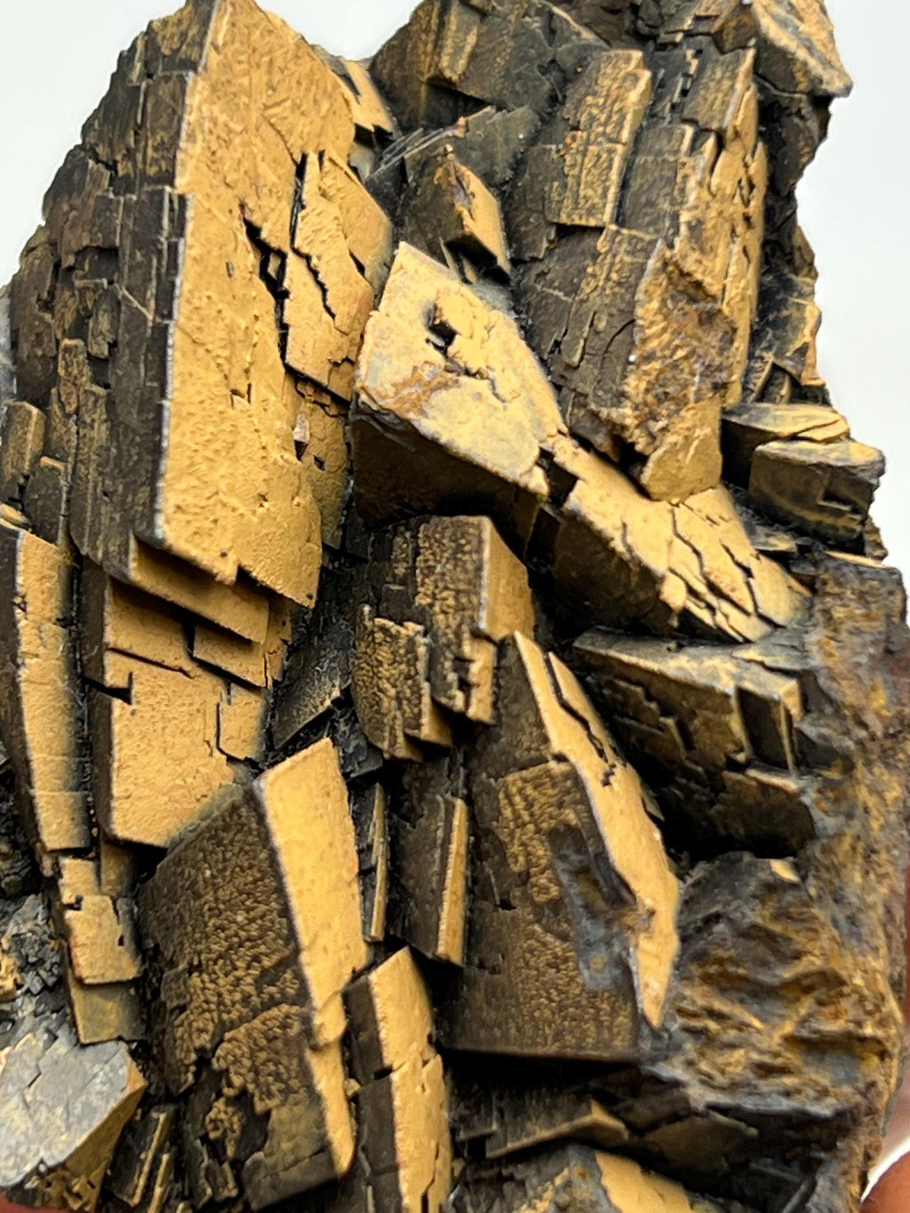 Museum quality, Very showy limonite on iron siderite, From Turkey - Crystal Gemstone AE 
