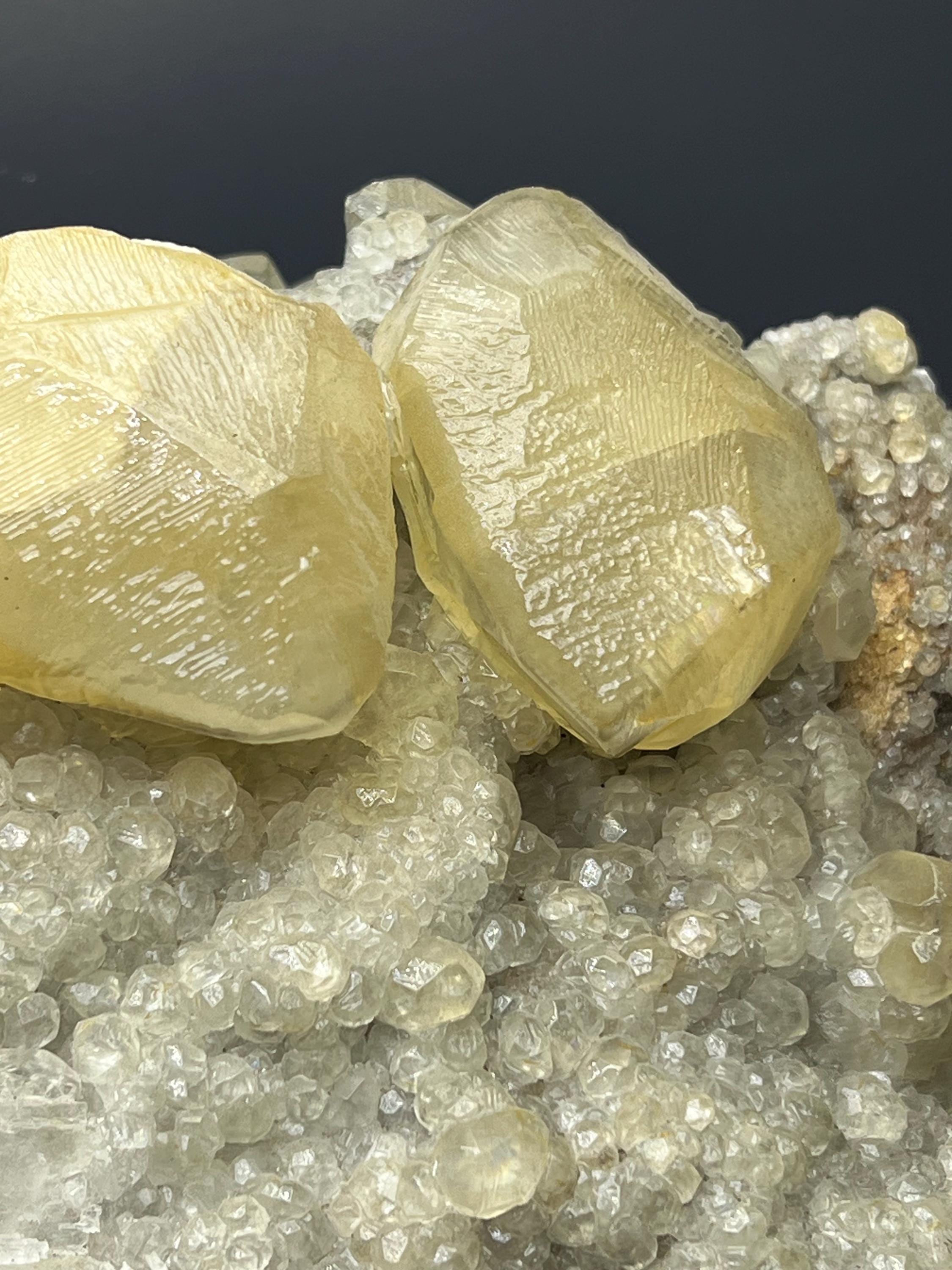 Very Showy, Crystal Calcite With Golden Yellow Calcite Balls - Crystal Gemstone AE 