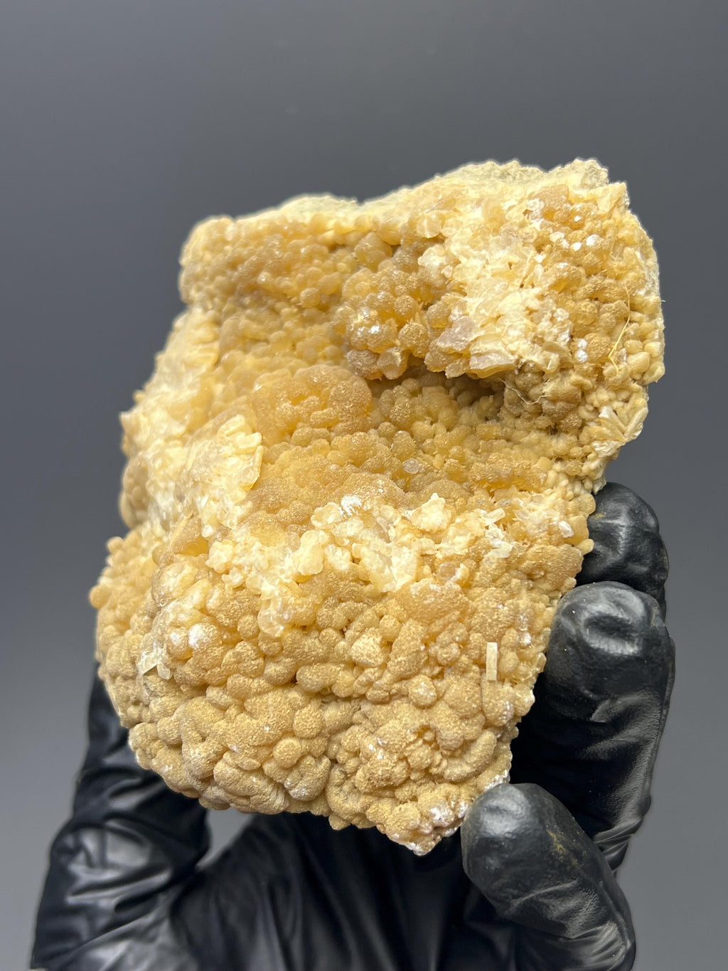 Canadian Stilbite Specimen: Elegant Crystal Formation - Crystal Gemstone AE 