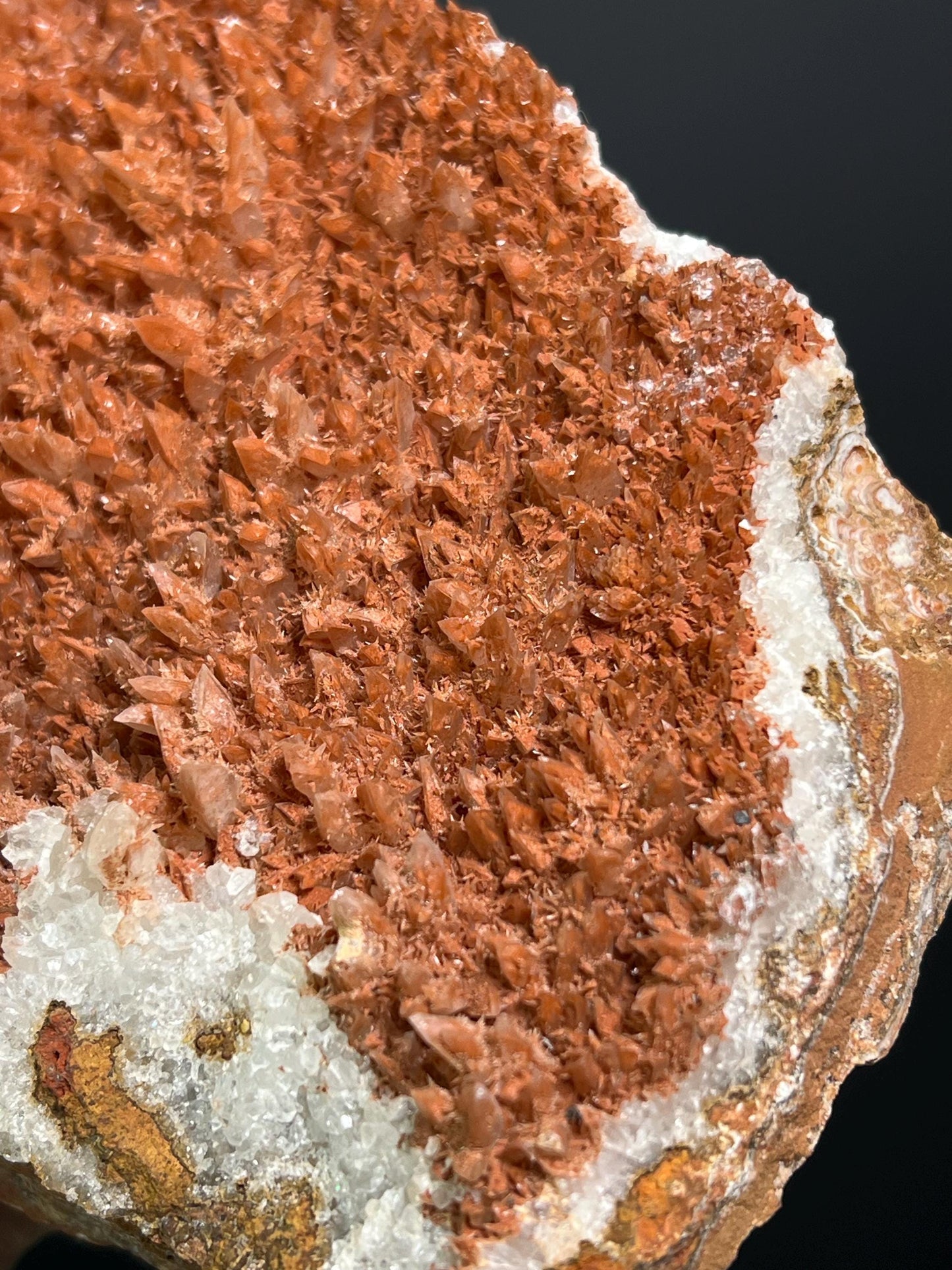Museum Grade, Orange Crystal Calcite Specimen, 2,2kg