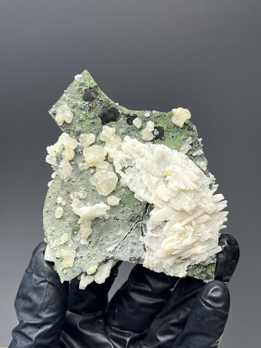 Anhydrite And Calcite On Prehnite - Crystal Gemstone AE 