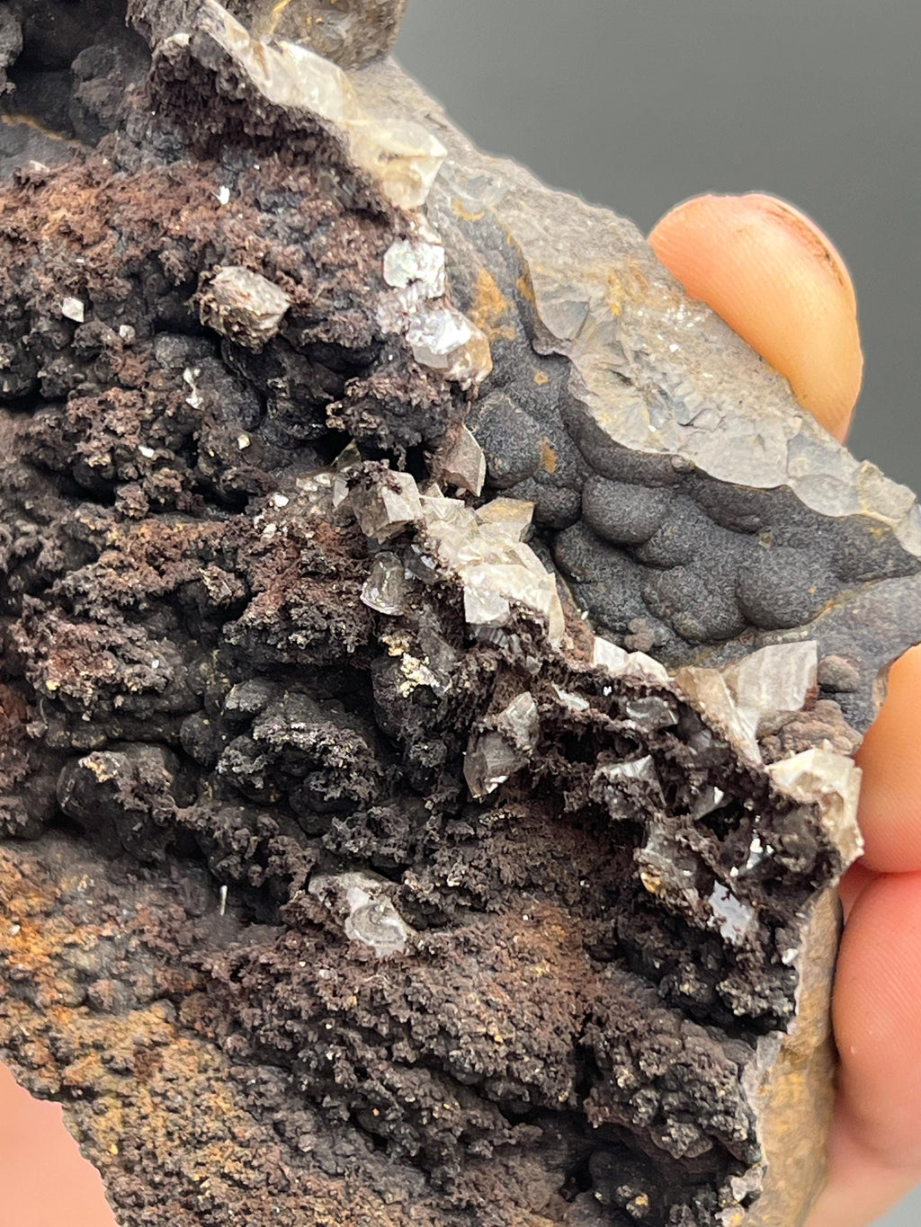 Calcite And Limonite On Goethite - Crystal Gemstone AE 