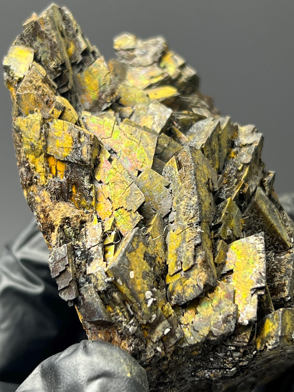 Very Rare Specimen! Natural Colors Iridescent Limonite With Iron Siderite - Crystal Gemstone AE 