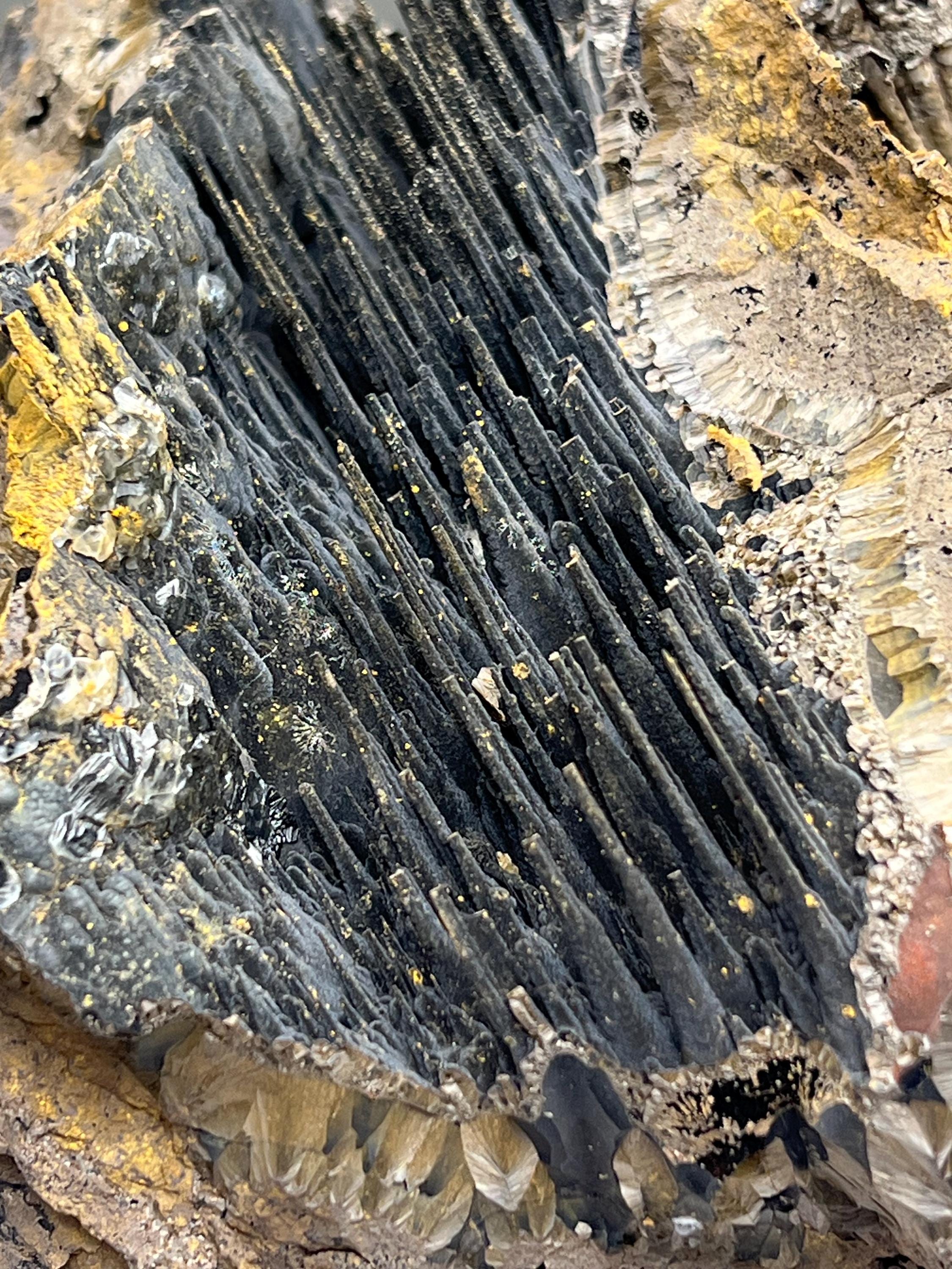 Museum Quality!! Very Showy Stalactite Goethite Mineral, For Special Collections Piece - Crystal Gemstone AE 