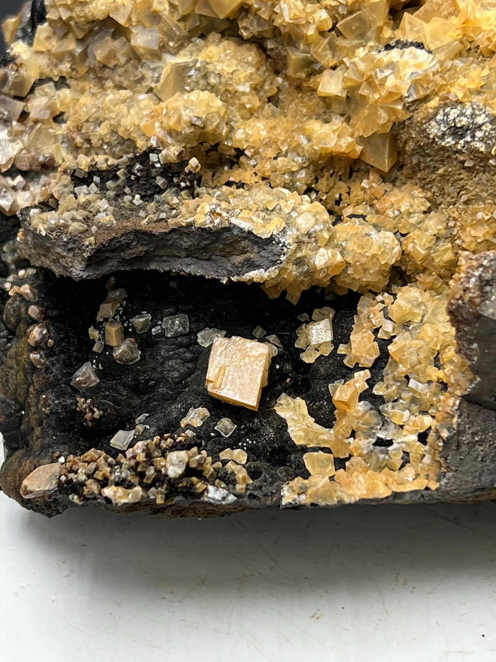 Very Showy, Cubic Crystals Calcite On Goethite Specimen - Crystal Gemstone AE 