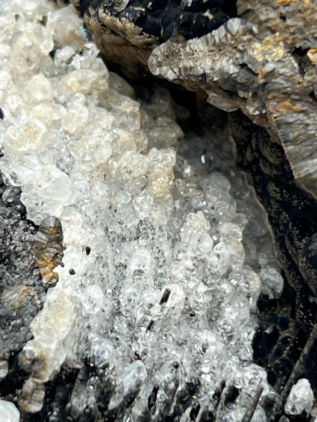 Crystal Calcite on Hematite, Turkish Mineral Specimen - Crystal Gemstone AE 