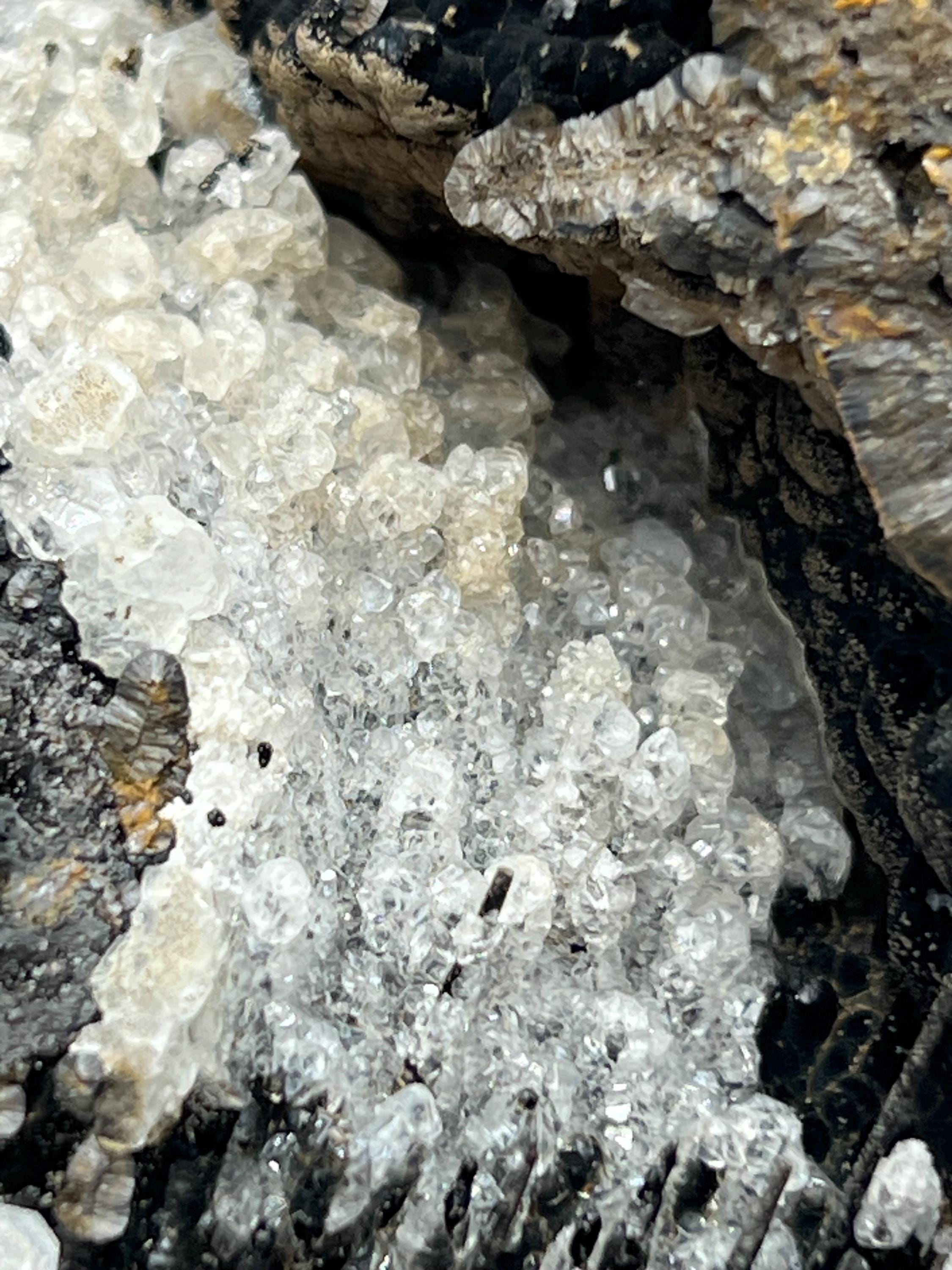 Crystal Calcite on Hematite, Turkish Mineral Specimen - Crystal Gemstone AE 