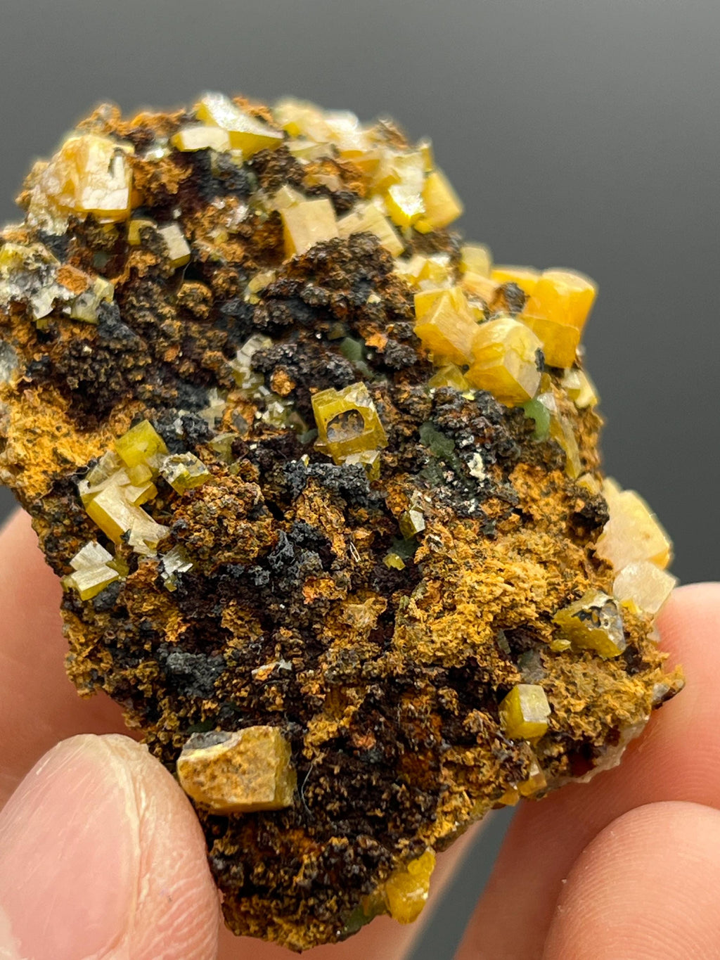 Wulfenite, From Arizona - Crystal Gemstone AE 