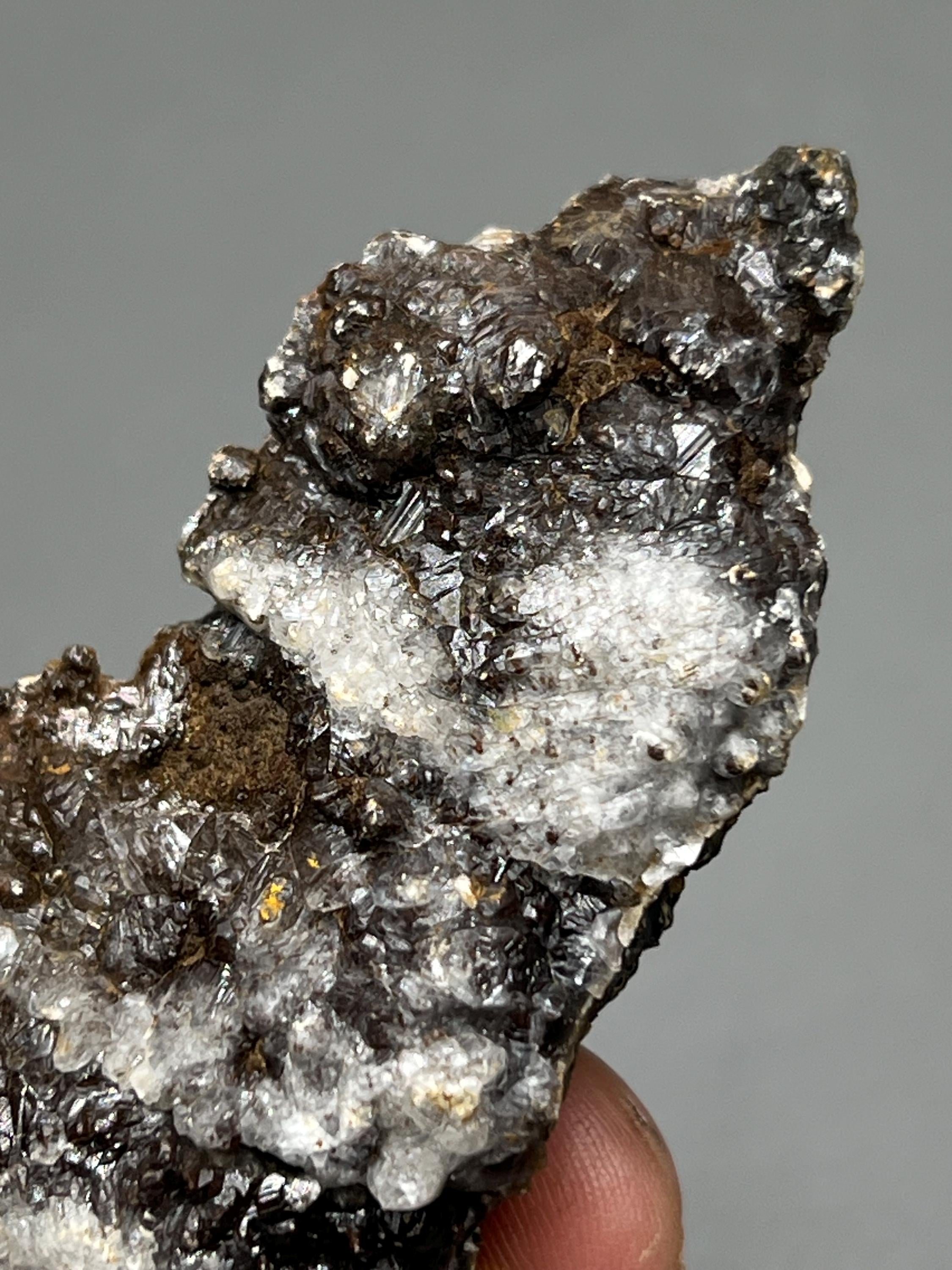 Very Special, Crystal Calcite On Hematite, From Turkey - Crystal Gemstone AE 