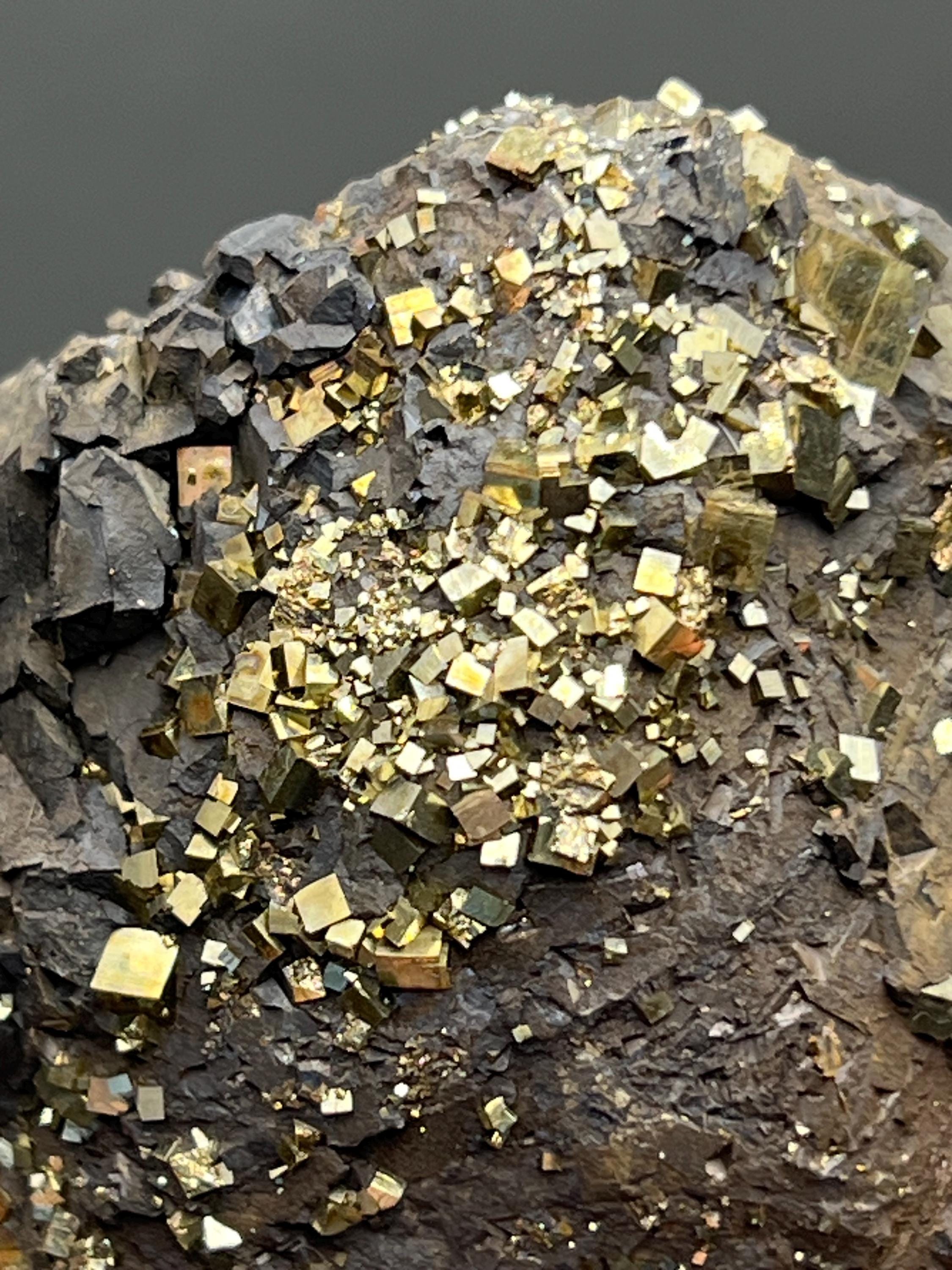 Very Special, Pyrite On Manganese Mineral, From Turkey - Crystal Gemstone AE 
