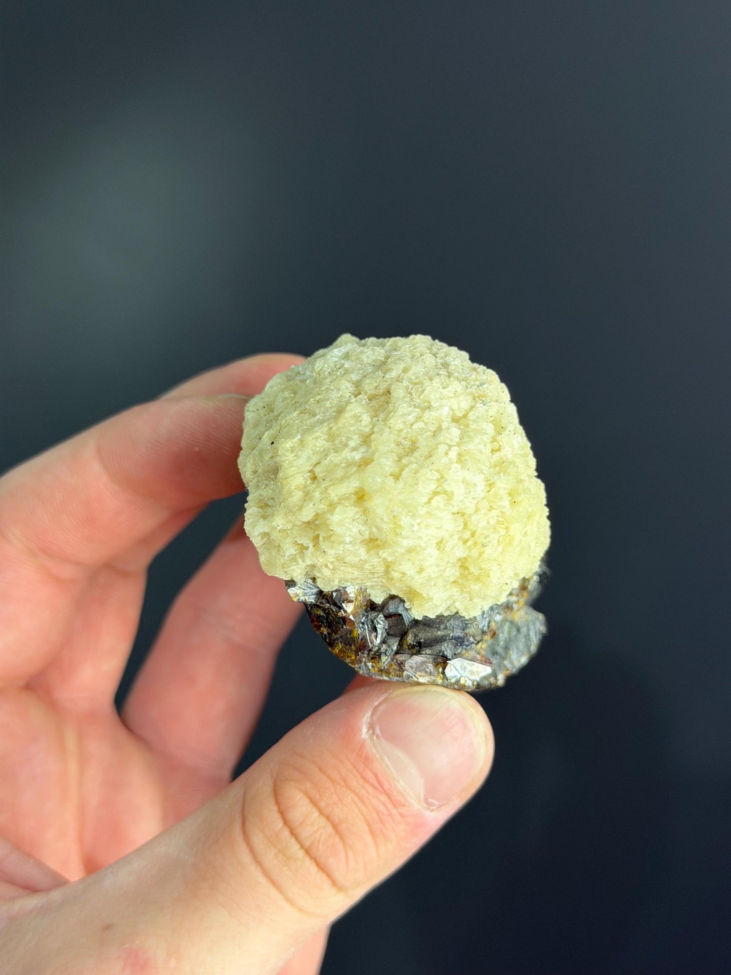 The Most Special! Barite With Sphalerite Crystal
