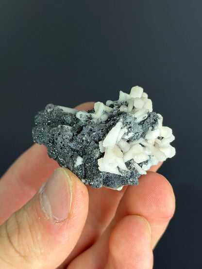 Kutnohorite On Hematite