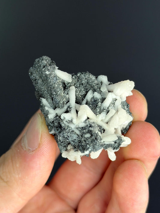 Kutnohorite On Hematite