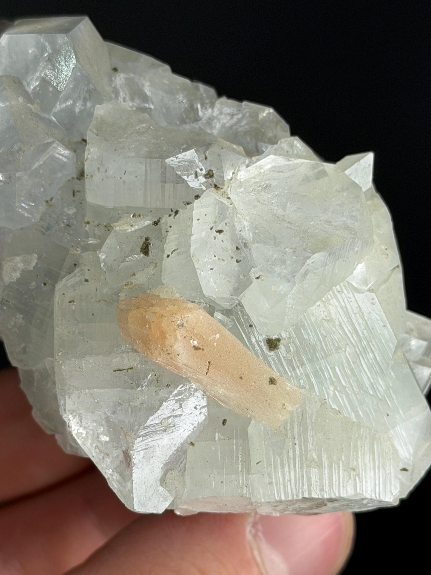 Stilbite Xl. With Apophyllite Xls.
