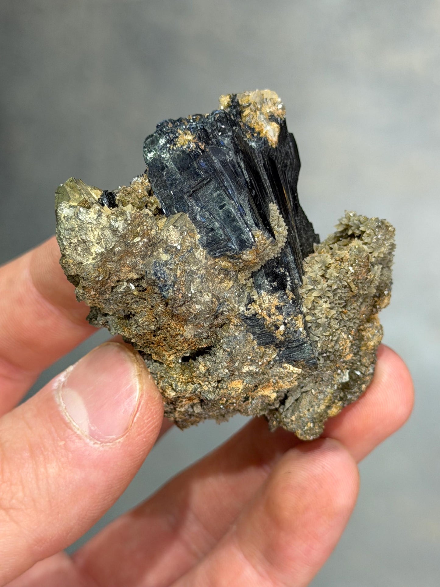 Super Rare!! Vivianite And Childrenite