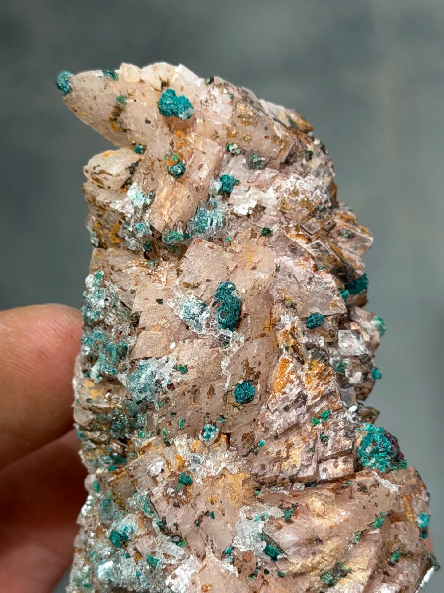 Rosasite And Malachite On Ankerite