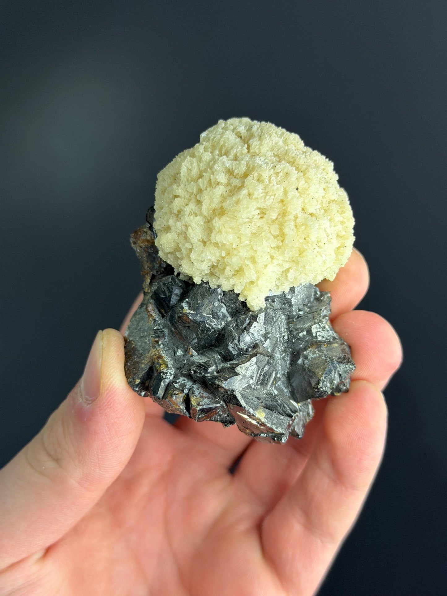 The Most Special! Barite With Sphalerite Crystal