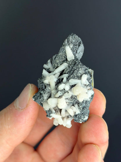 Kutnohorite On Hematite